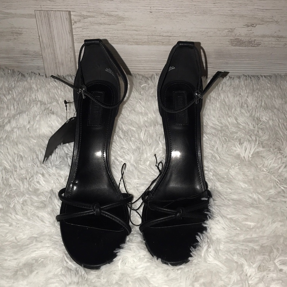 Forever 21 heels size 8.5